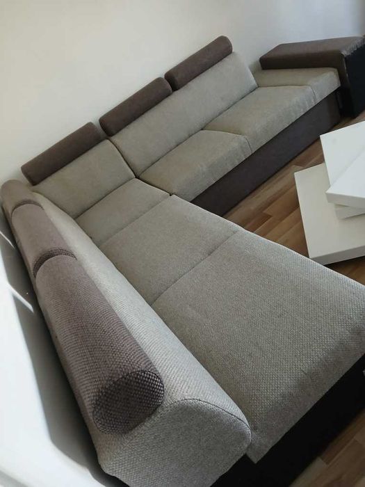 Sprzedam narożnik i stolik kawowy