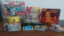 Zestaw pokemon figurki karty kubek