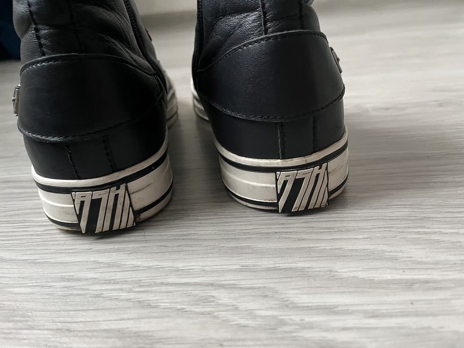 Жіночі шкіряни ботинки весняні