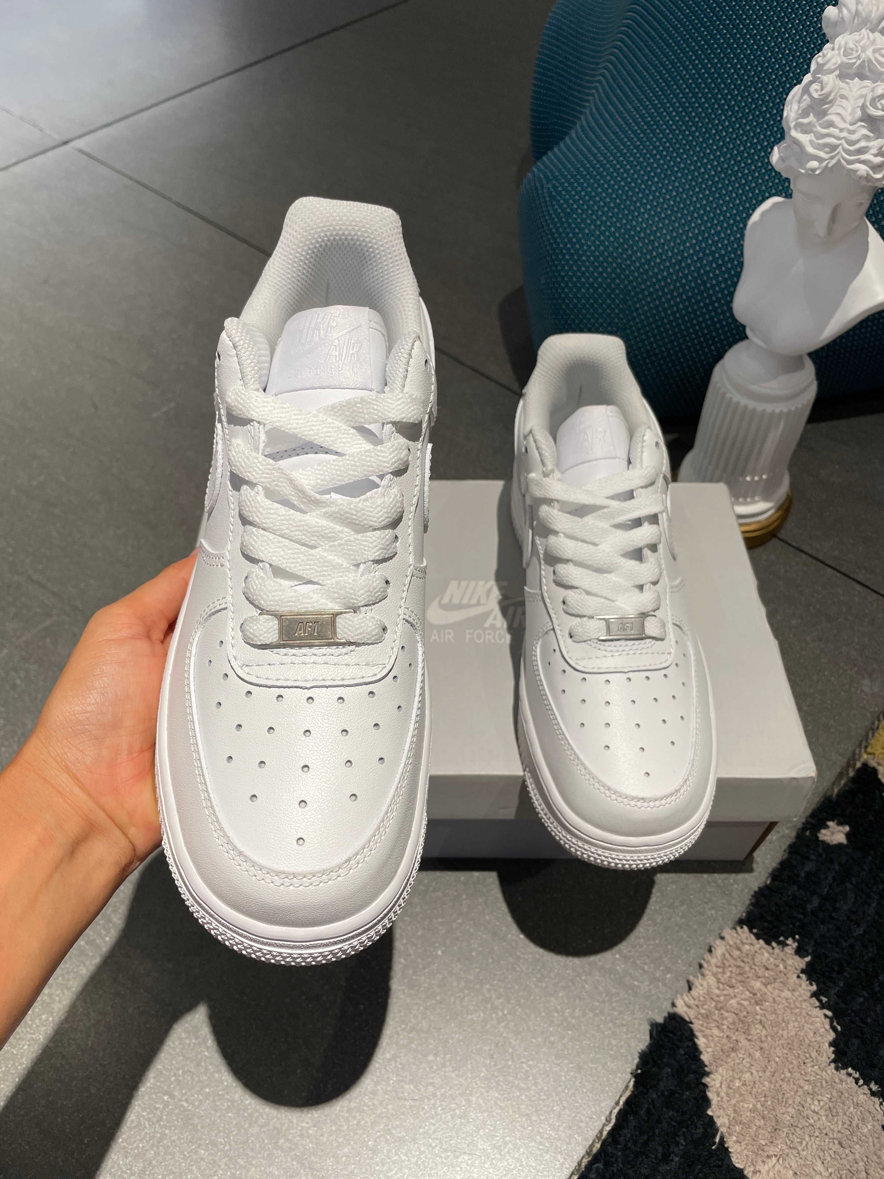 nowy Nike AirForce1Low White Trampki Moda R.38