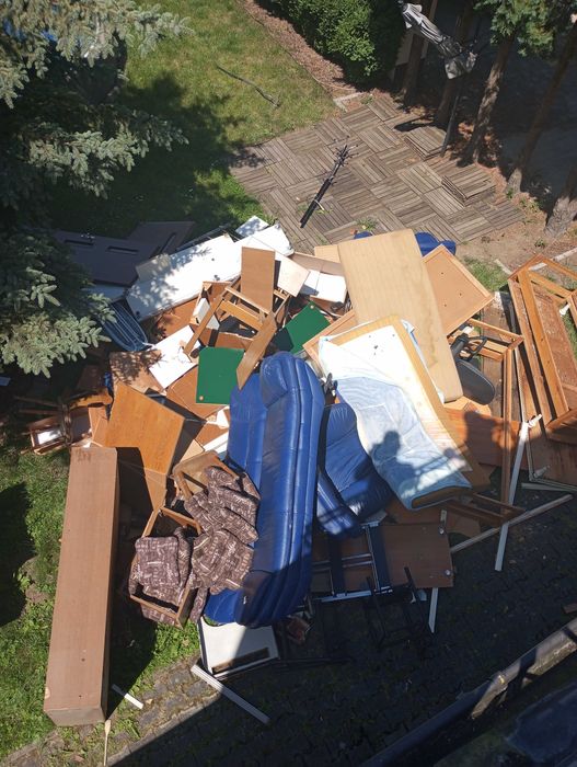 Opróżnianie mieszkań, piwnic, strychów, garaży wyburzenia itp wywózki