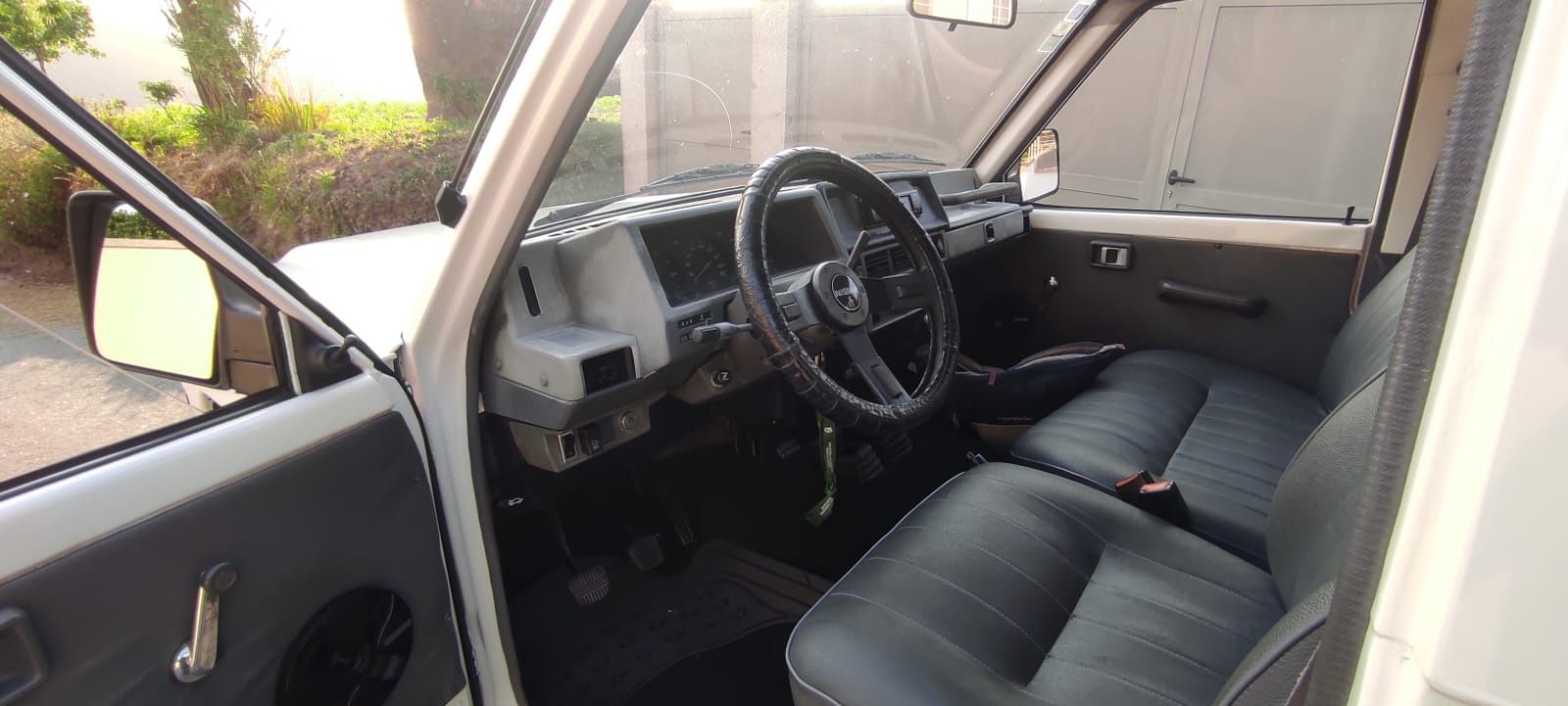 Vendo Nissan Patrol 2.8 4x4  9 lugares Nacional em excelente estado