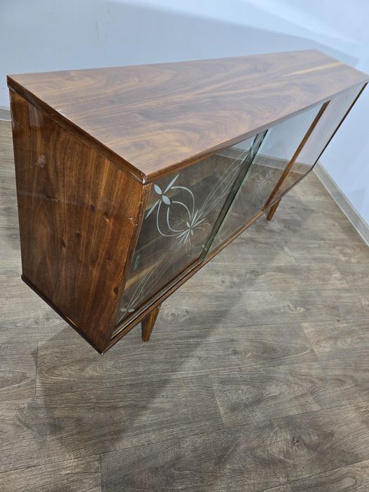 Komoda prl transport