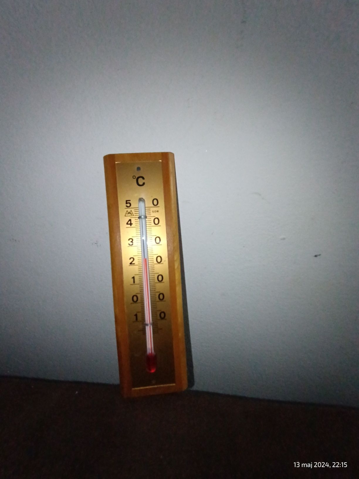 Stary termometr pokojowy