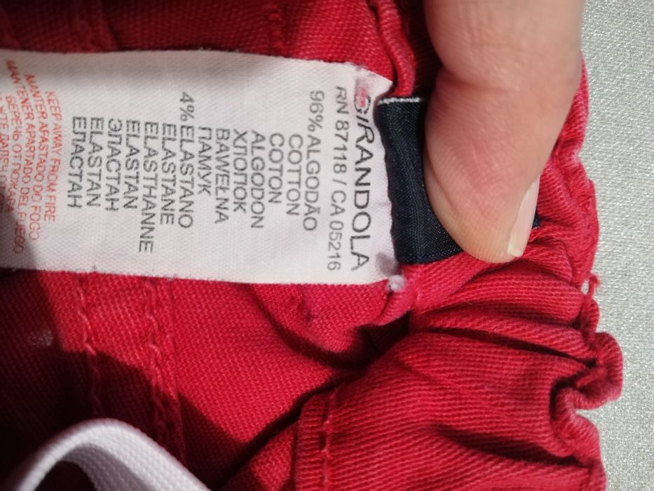 Calças ganga vermelhas, Girandola