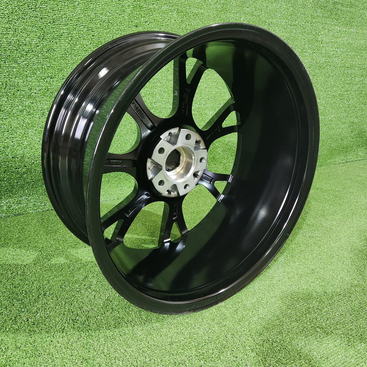 Диски стиль 789M R19 репліка BMW 5x120 — F10 F11 F30 F32 F36