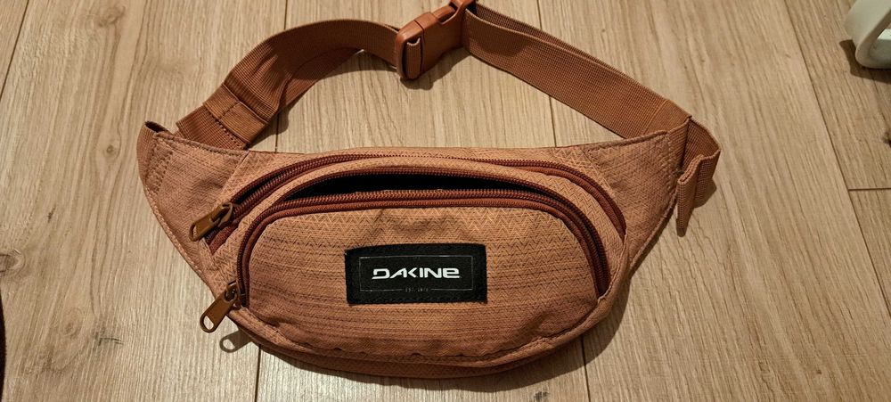 Nerka Saszetka Dakine Hip Pack