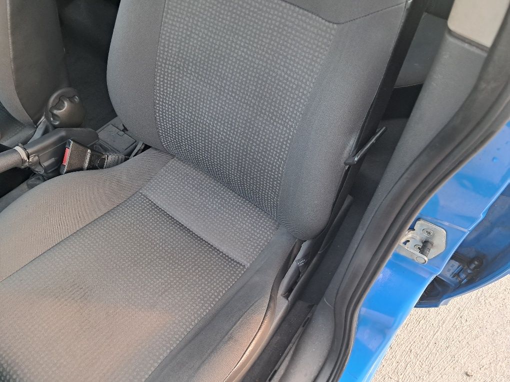Opel Corsa C bez rdzy doinwestowany