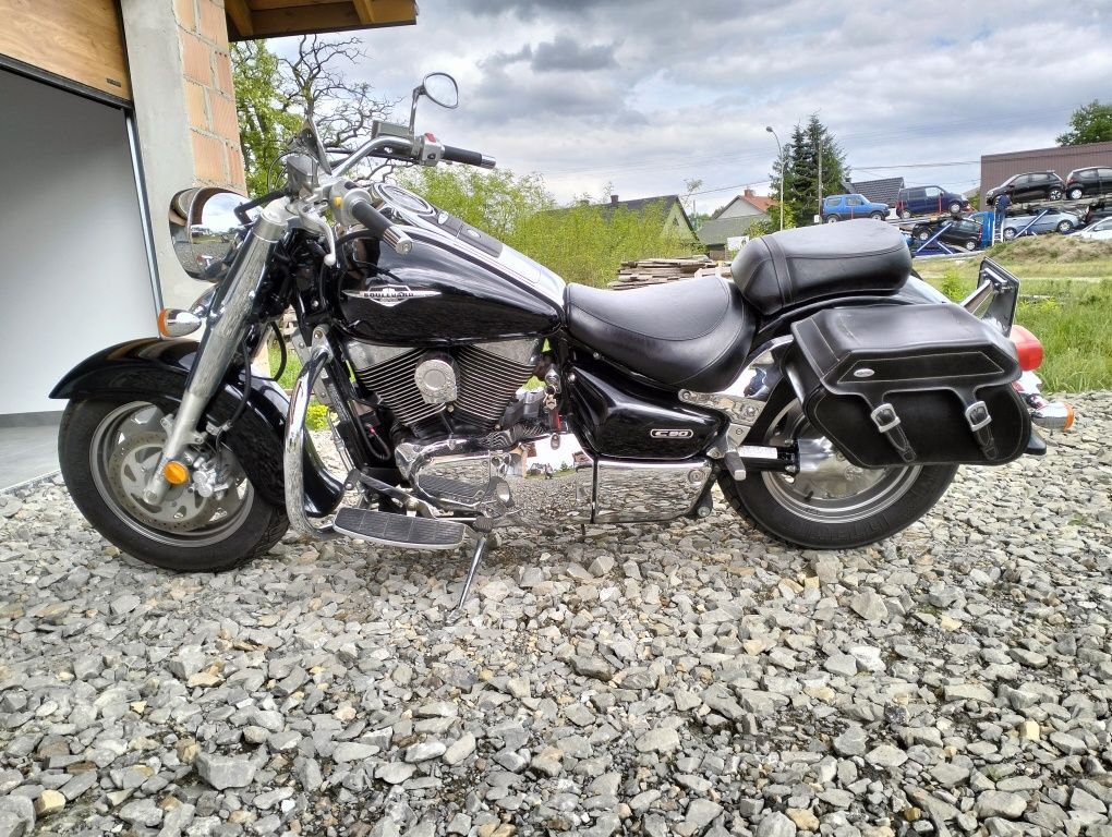 Suzuki C90 Boulevard. VL 1500 Intruder 14000km