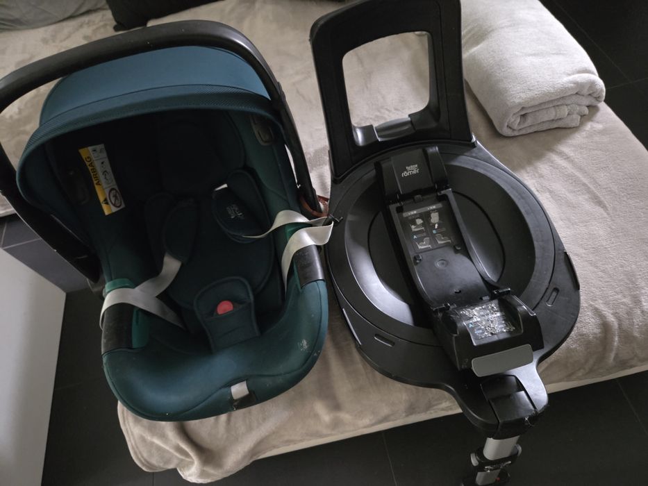 Basa isofix + fotelik britax romer