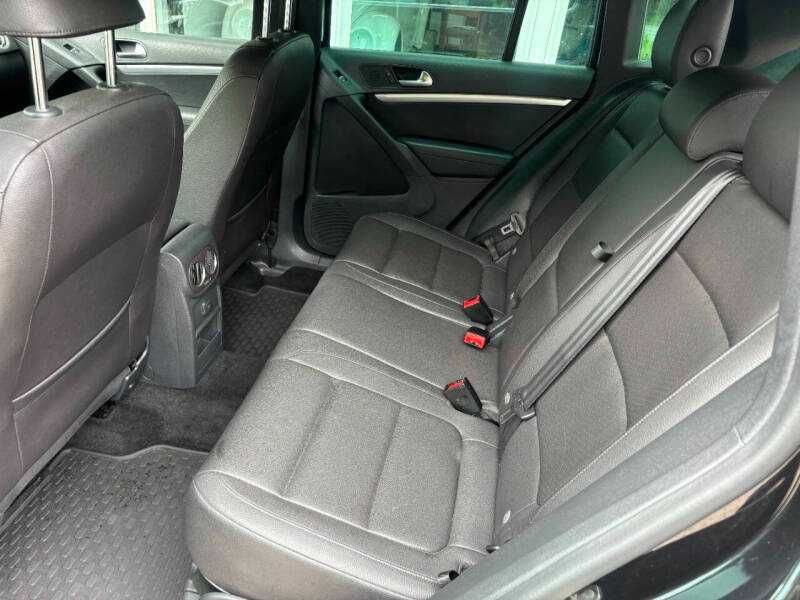 2016 Volkswagen Tiguan 2.0T R-Line 4Motion