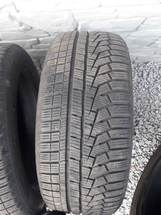 Opony zimowe Hankook Evo 2 rozmiar 225x50R17 98H
