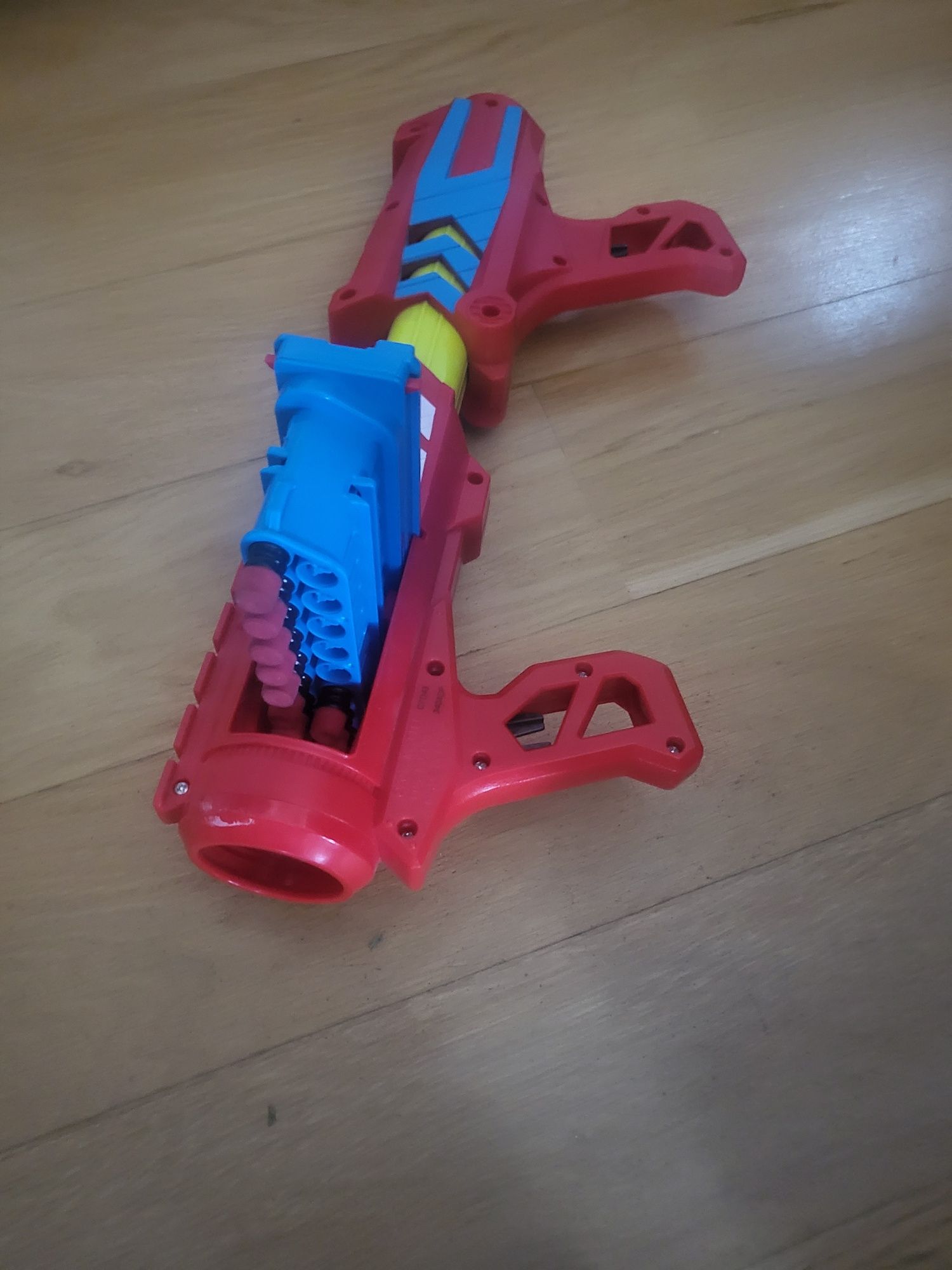 Pistolet Boom Co na strzałaki