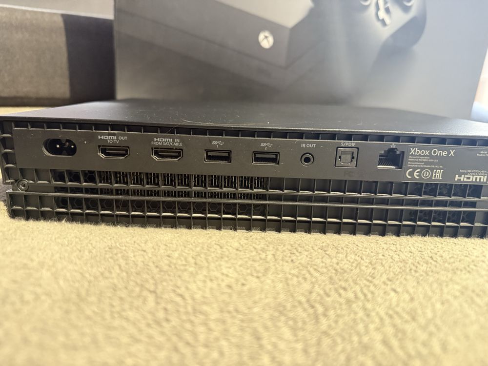 Xbox one x 2 pady+gra GRATIS