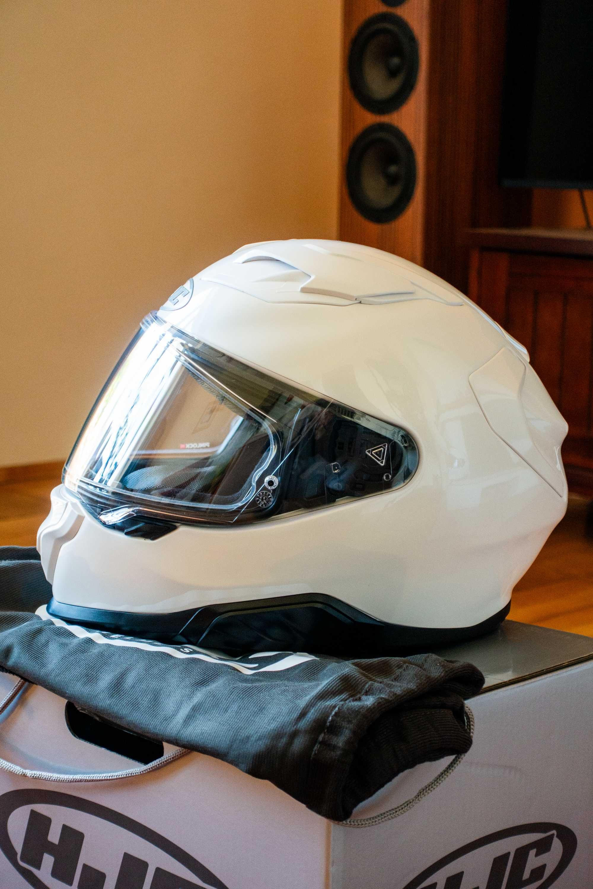 HJC F71 S Pearl White - kask motocyklowy ECE 22-06