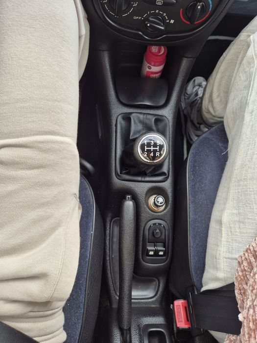 Peugeot 206 ano 2001