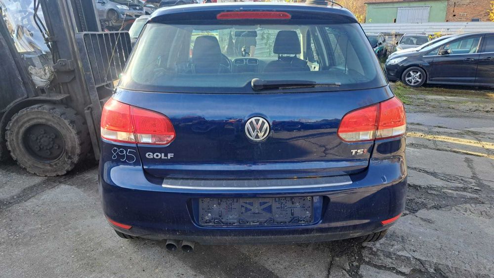 zderzak tył Volkswagen Golf VI kod LD5Q