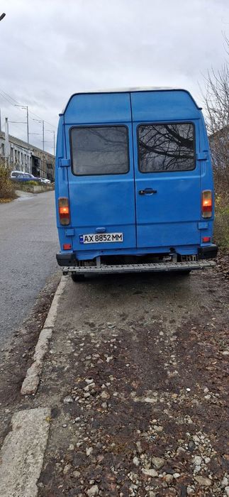 Mercedes т1 208D в отличном состоянии .машинка ухоженная.