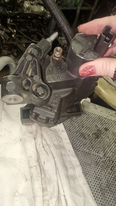 renault 1.5 dci pompa wtryskowa sprawna kompletna