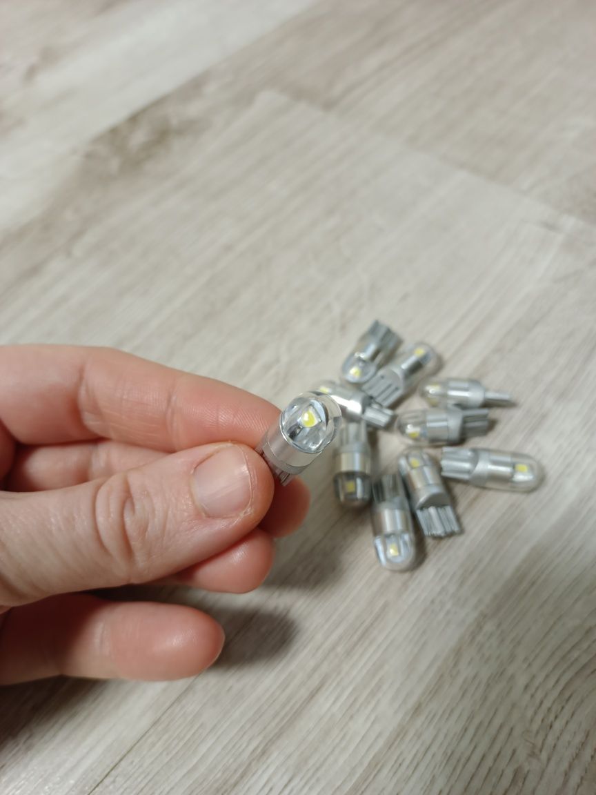 Лампи T10 2SMD 3030 W5W 194 168 LED.