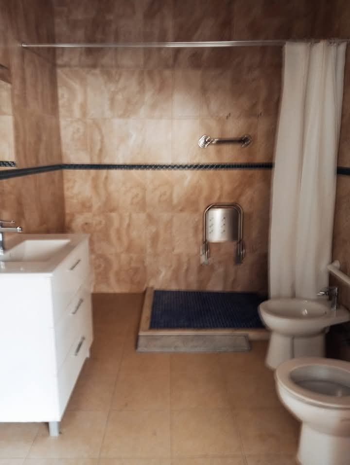 Arrendo Quartos Mobilados em Almeirim – Casa Partilhada