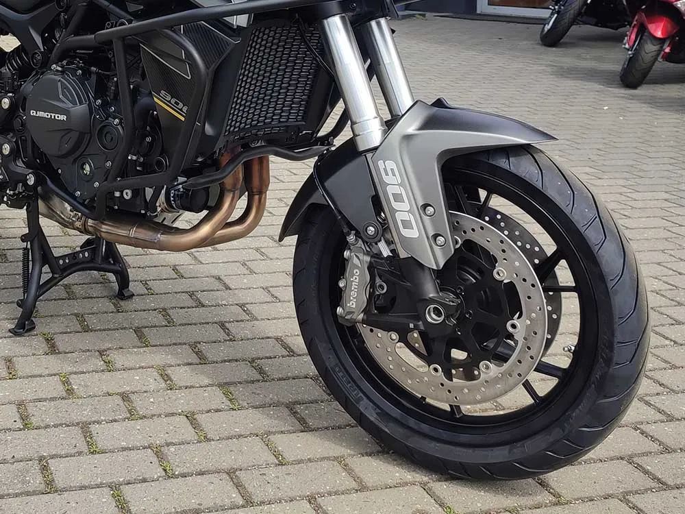 QJMOTOR 900 S SRT 900S ABS 95KM 3x Kufry, Podgrzew. manetki Kontr.trakcji