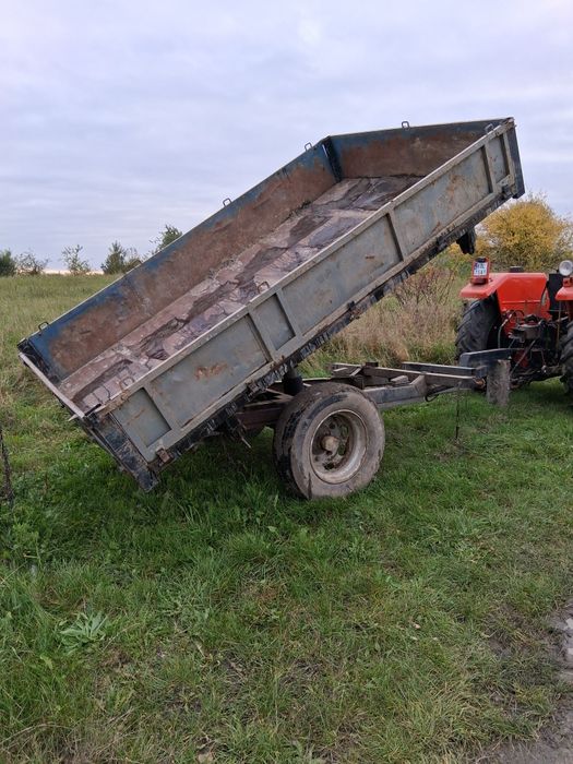 Przyczepa jednoosiowa wywrotka