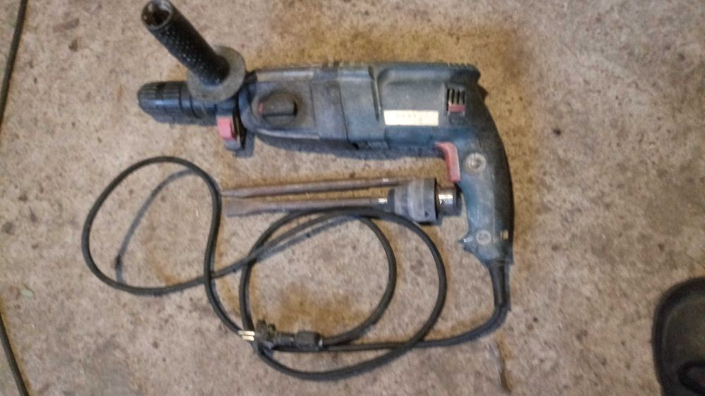 Młotowiertarka udarowa 2500 w.