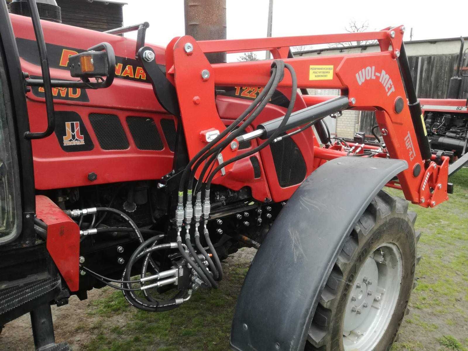 Ładowacz Czołowy TUR 4 1600kg udźwigu transport montaż osprzęt