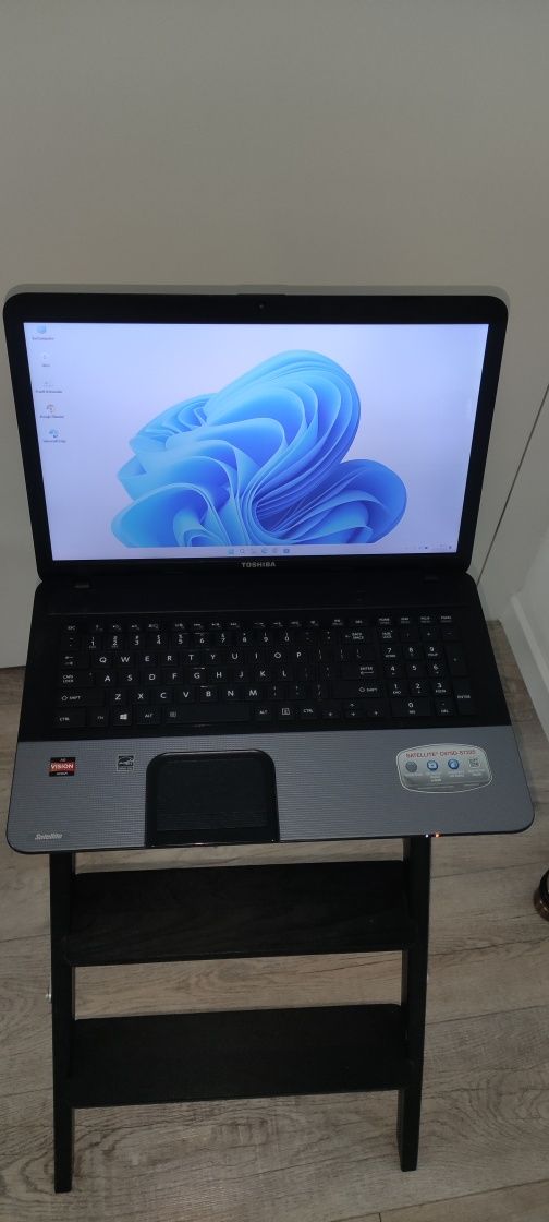 Toshiba satelitarne C875D windows 11 dysk ssd