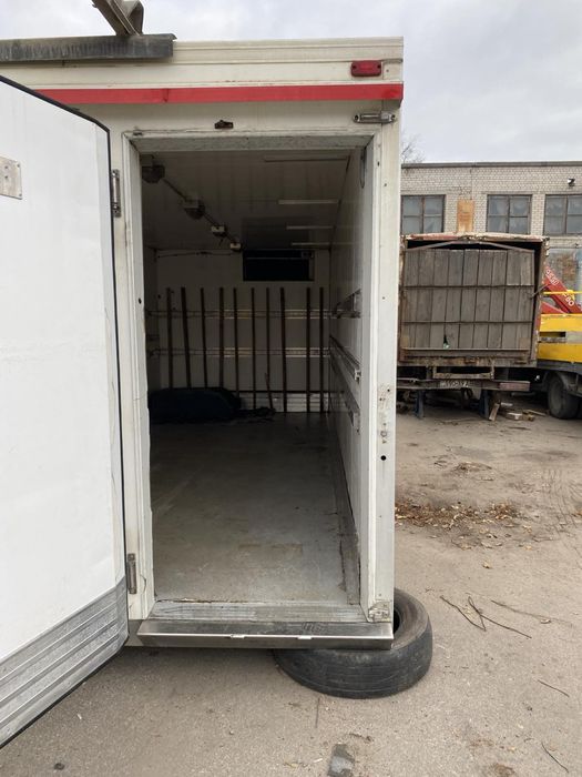 Продам ізотермічну будку, рефрежератор фургон