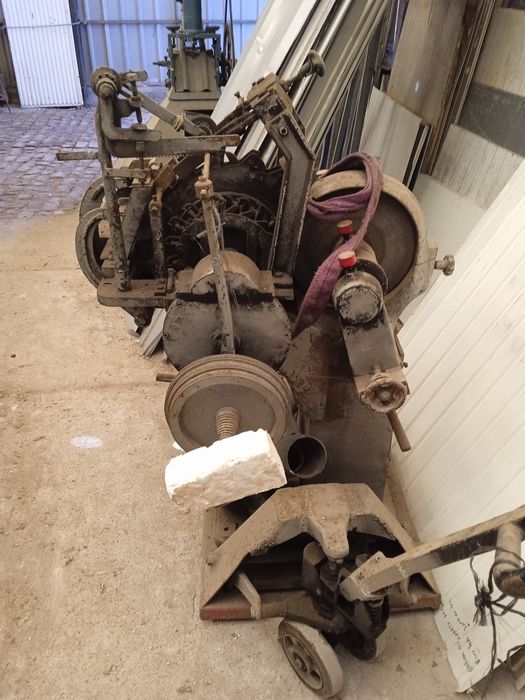 Obrigado tupijadeira de lixar rolhas nos topos de cortiça