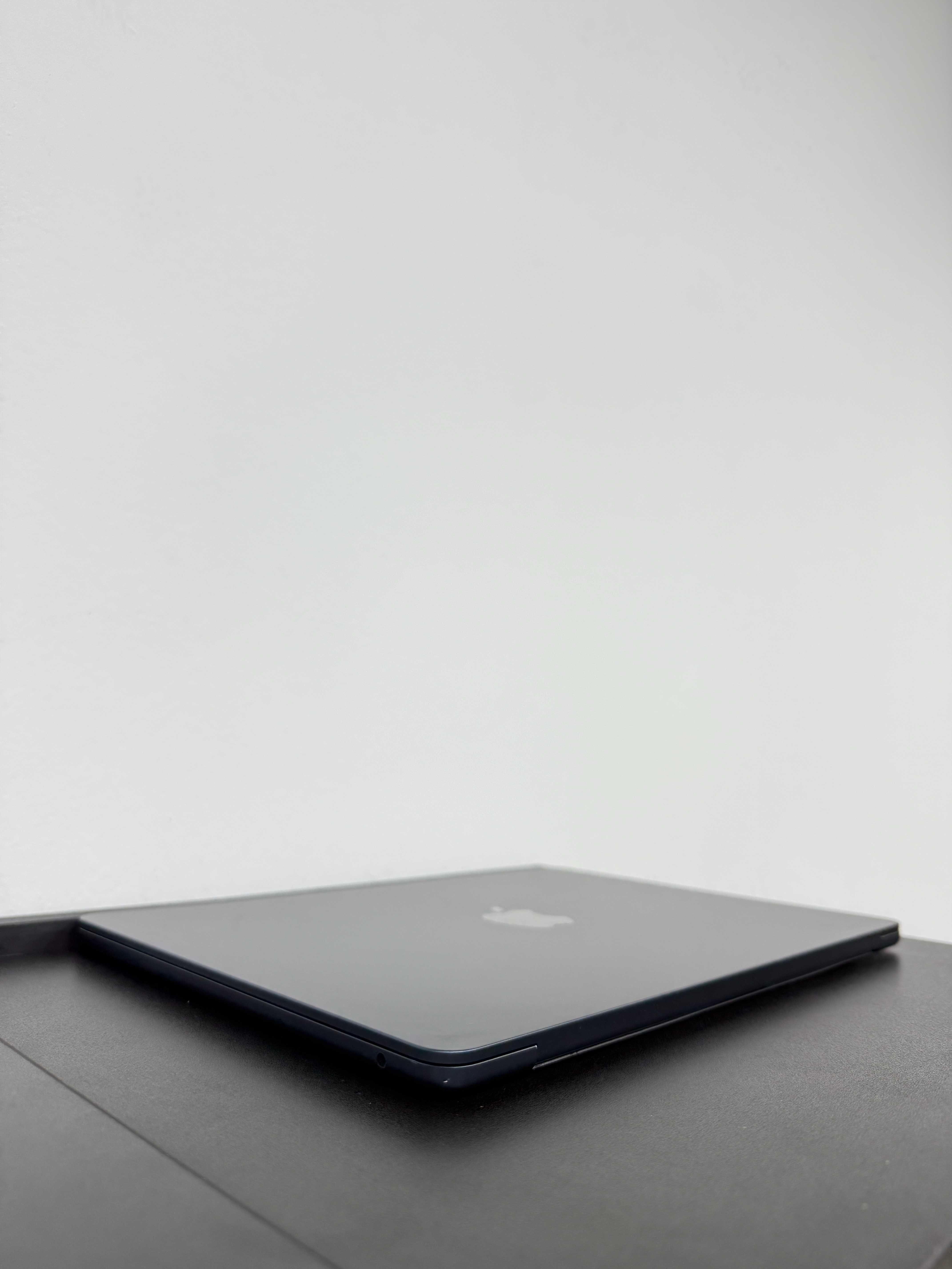 Macbook Air 2022 (M2/16 gb/256 ssd) Гарантія/ 43409SV