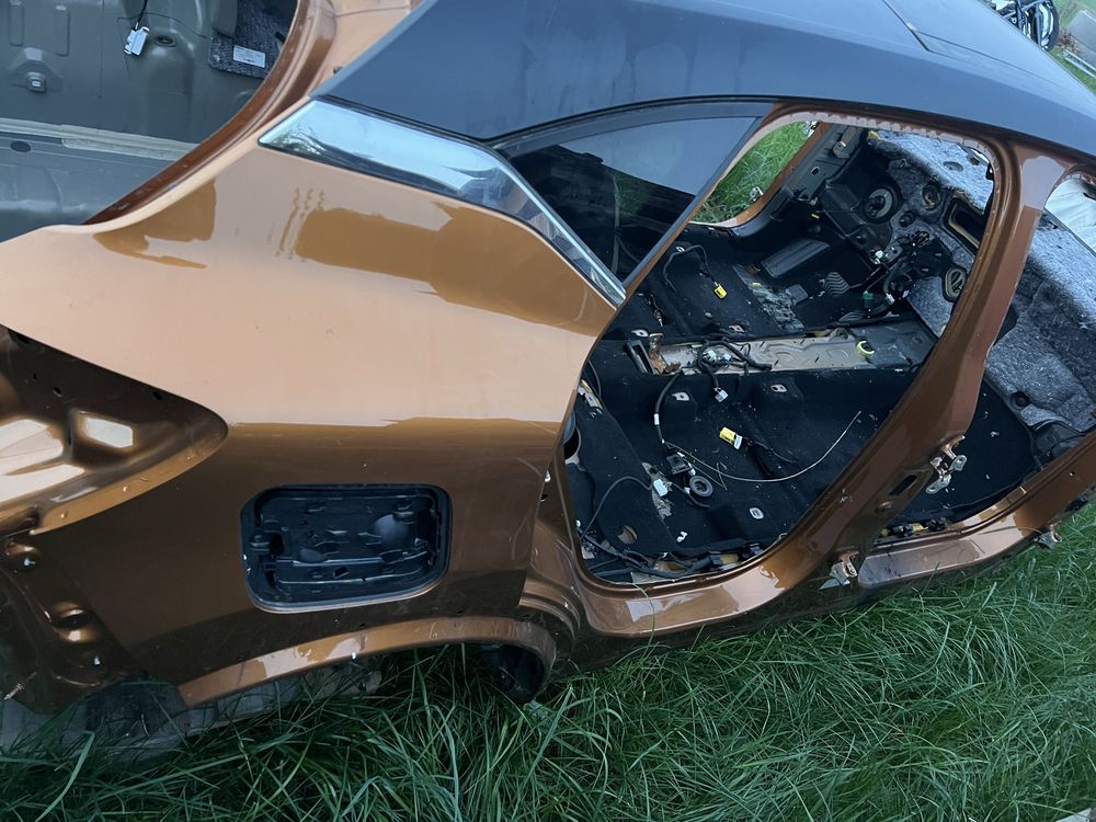 Renault Captur 2024 rok karoseria dach ćwiartki