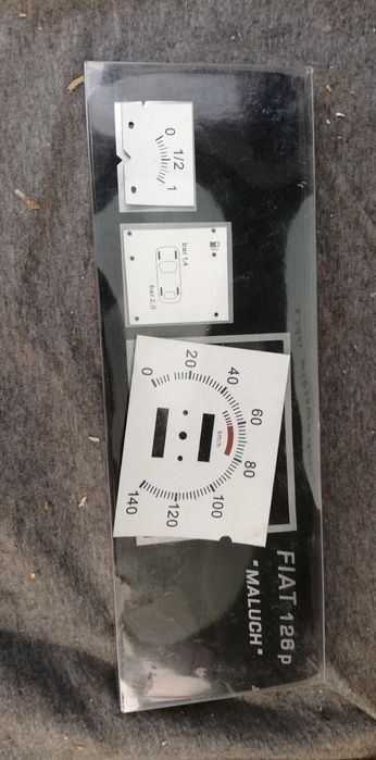 Fiat 126p biale tarcze zegarów nowe, tuning