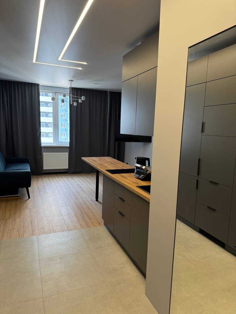 Продам смарт-квартиру з ремонтом у ЖК «Sky City» по вул.Варненська!