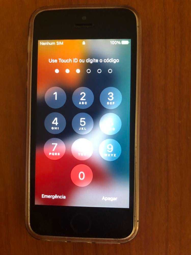 iPhone SE 32 gb em ótimo estado