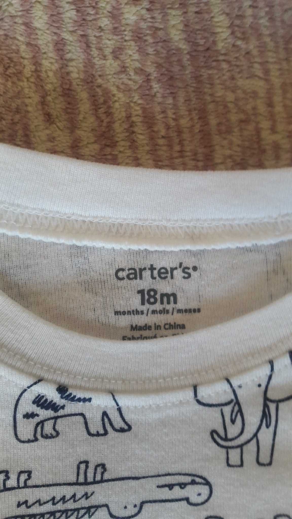 Костюмчик Carter's