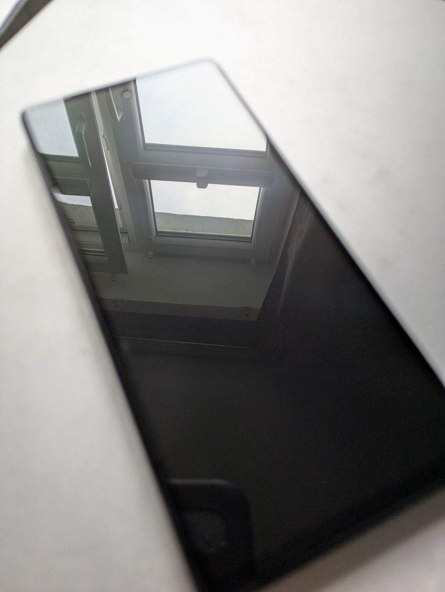 Pixel 6A w b. dobrym stanie, 5G, 128GB