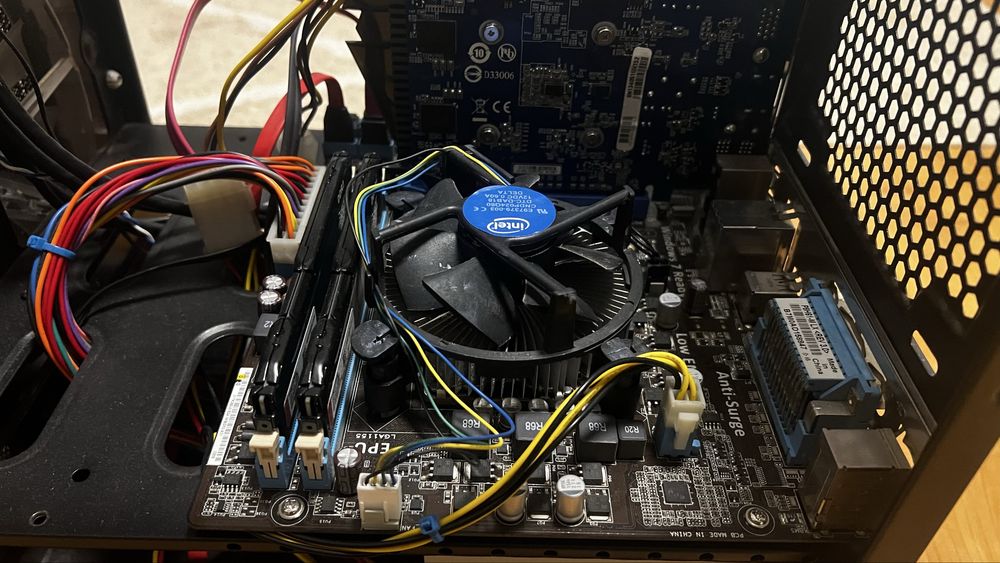 Vendo pc torre talius