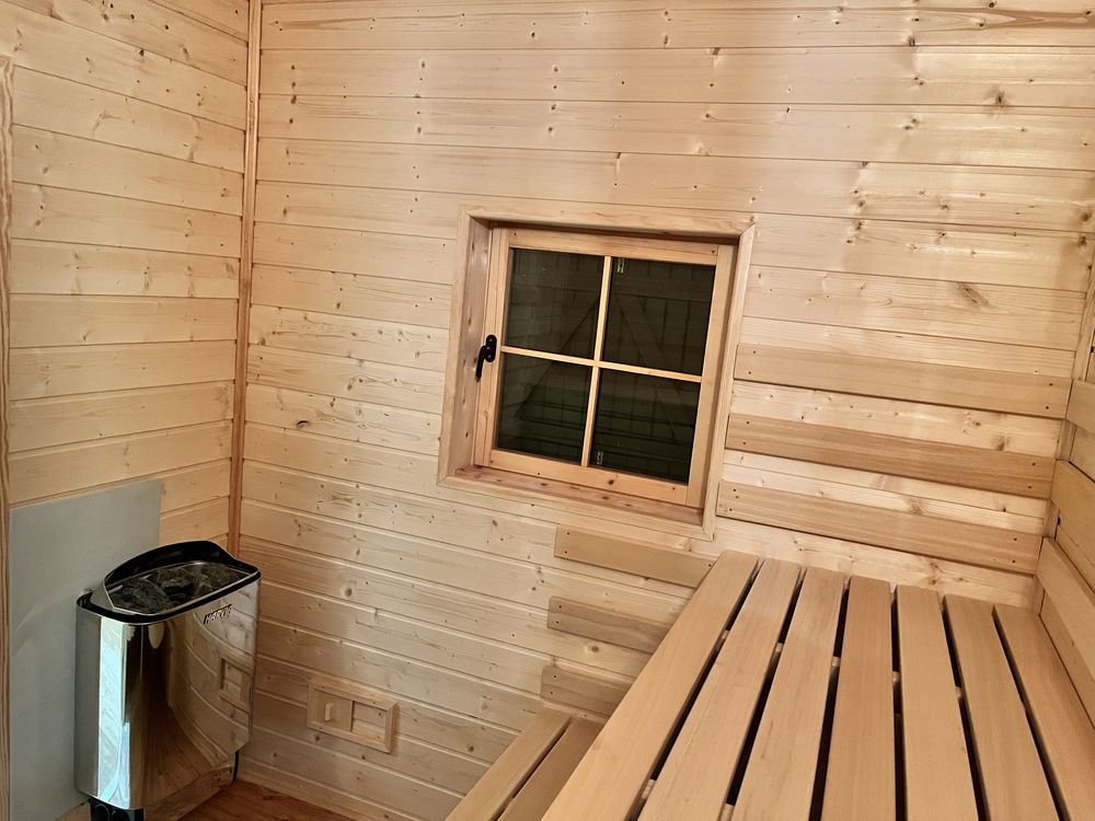 Dom z bala na wynajem sauna jacuzzi na 12 osób.