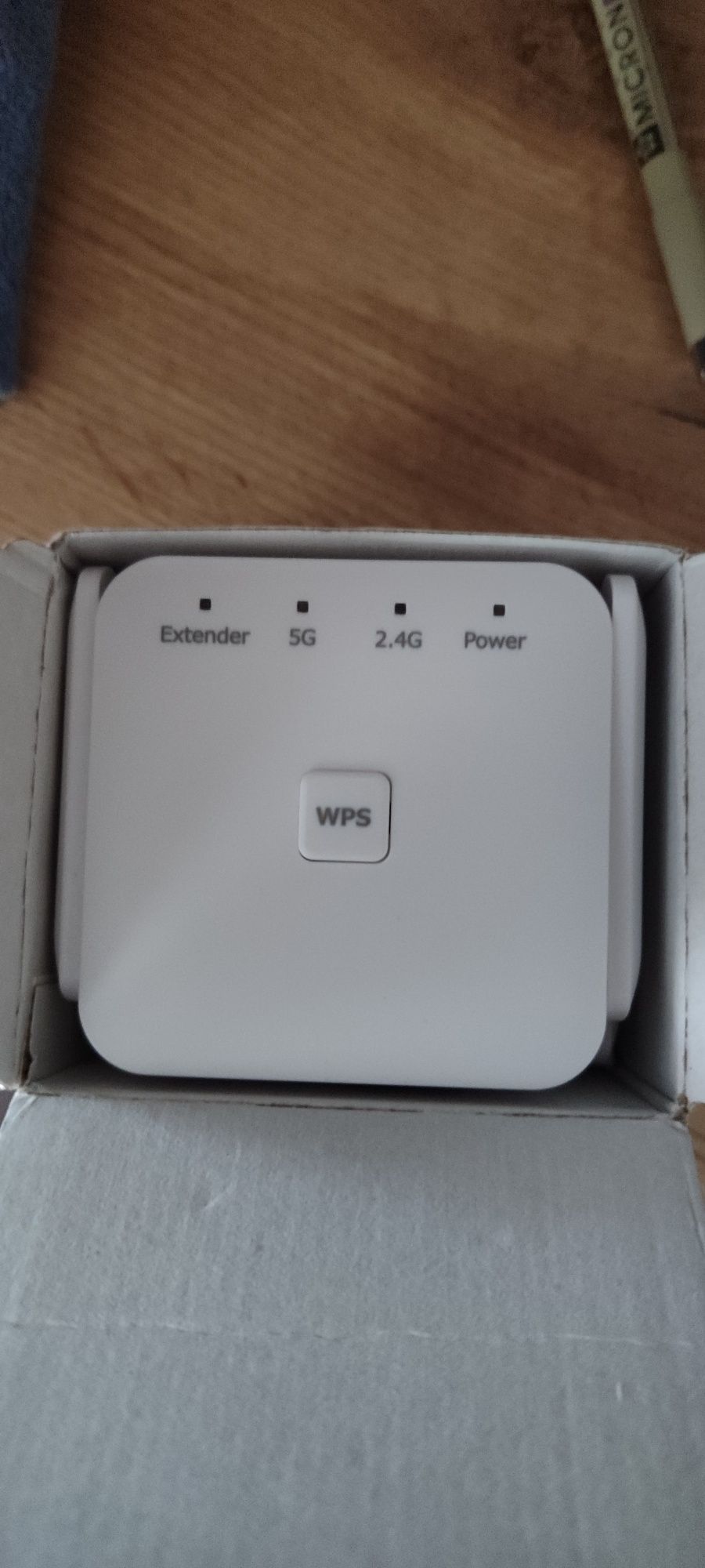 Wifi repeater extender