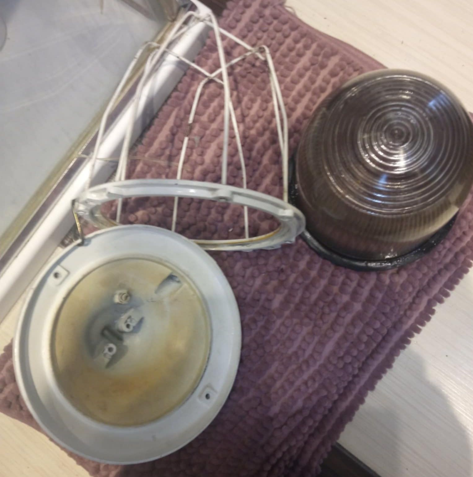 Lampa przemysłowa. PRL