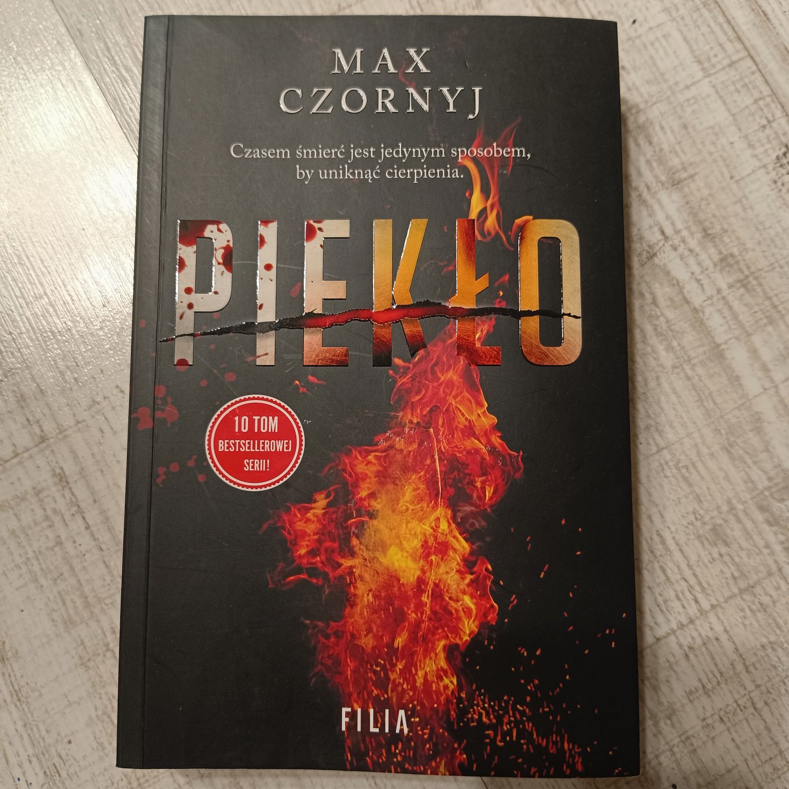 Max Czornyj Piekło Książka horror thriller