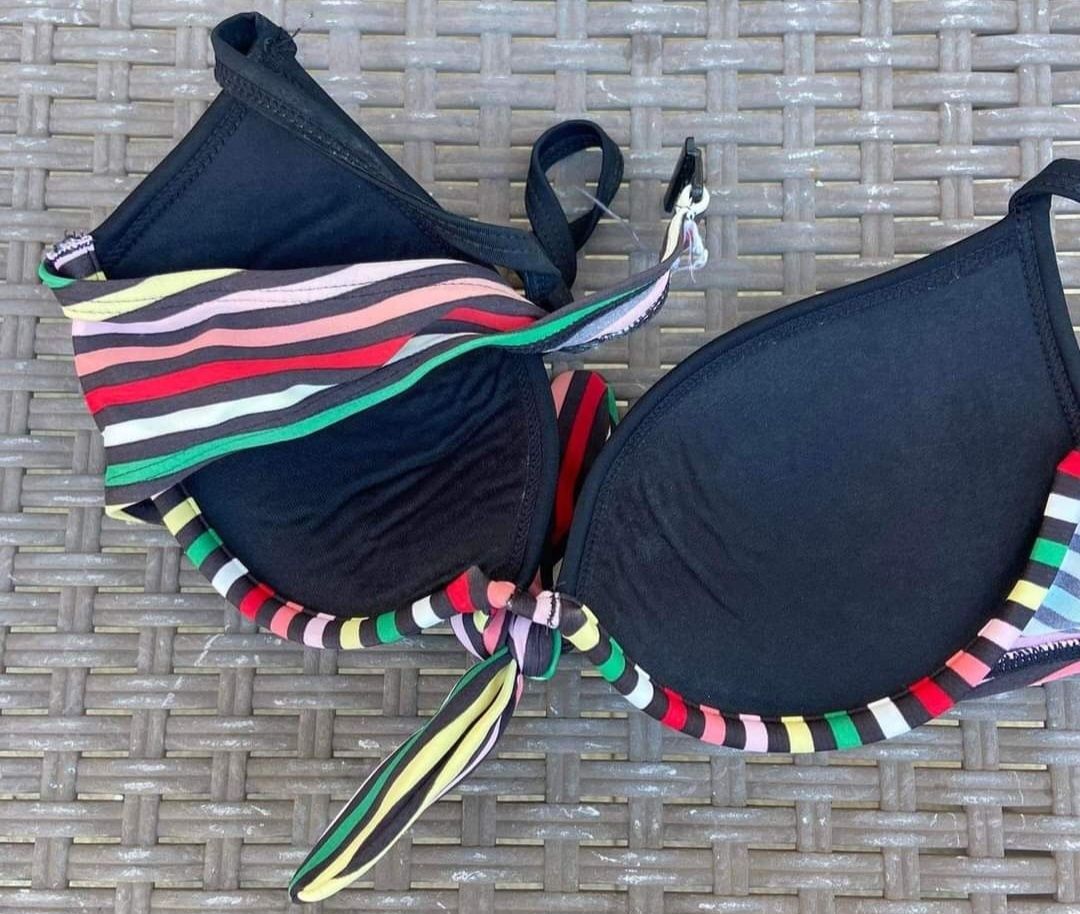 Top bikini colorido