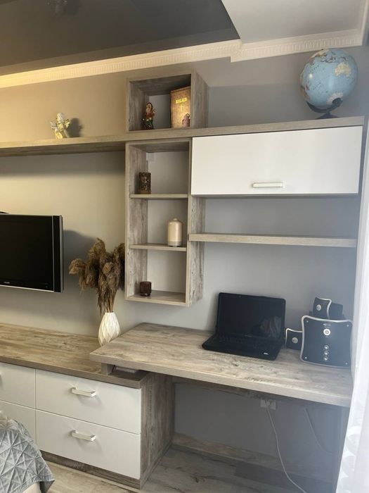 Меблі у вітальню та спальню