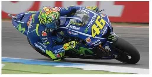 Miniatura 1:18 -Valentino Rossi Yamaha YZR-M1 #46 - Winner MotoGP