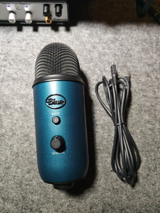 Мікрофон Blue Yeti (Logitech)