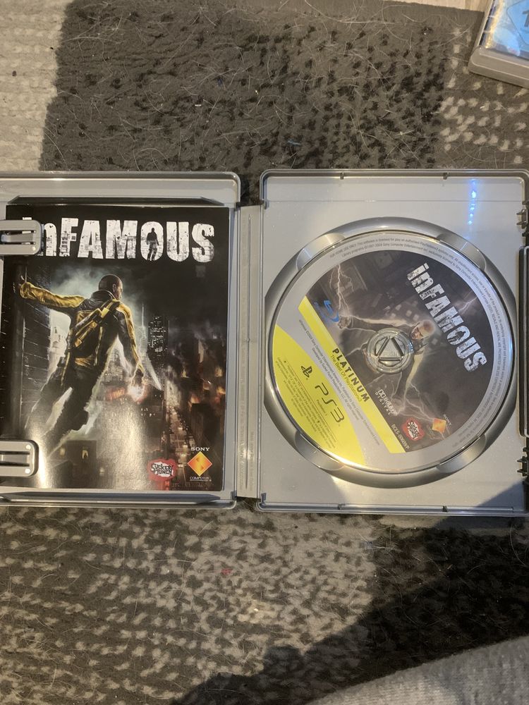 InFamous gra ps3