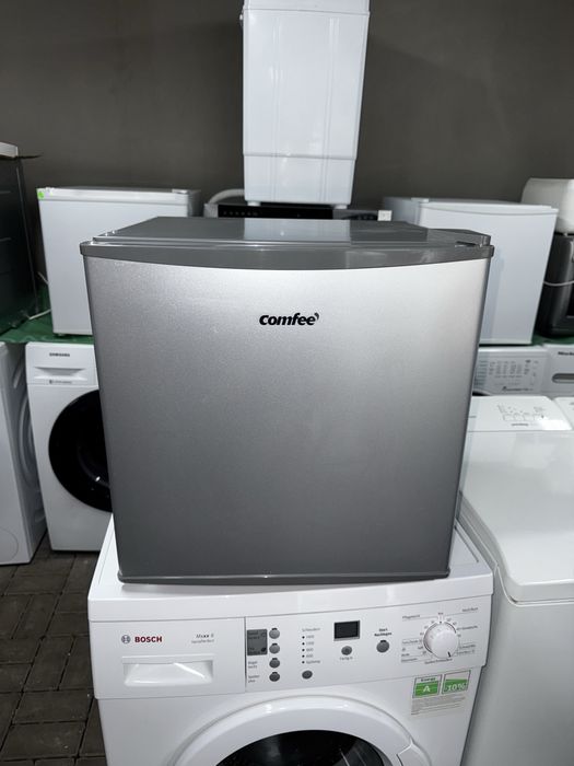 Lodówko Zamrażarka firmy Comfee RCD76LS2 HOTELOWA 43L idealny stan